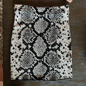 Knit Zara sz small bandage style skirt